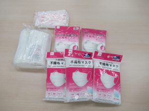 個人の方からマスクを提供いただきました